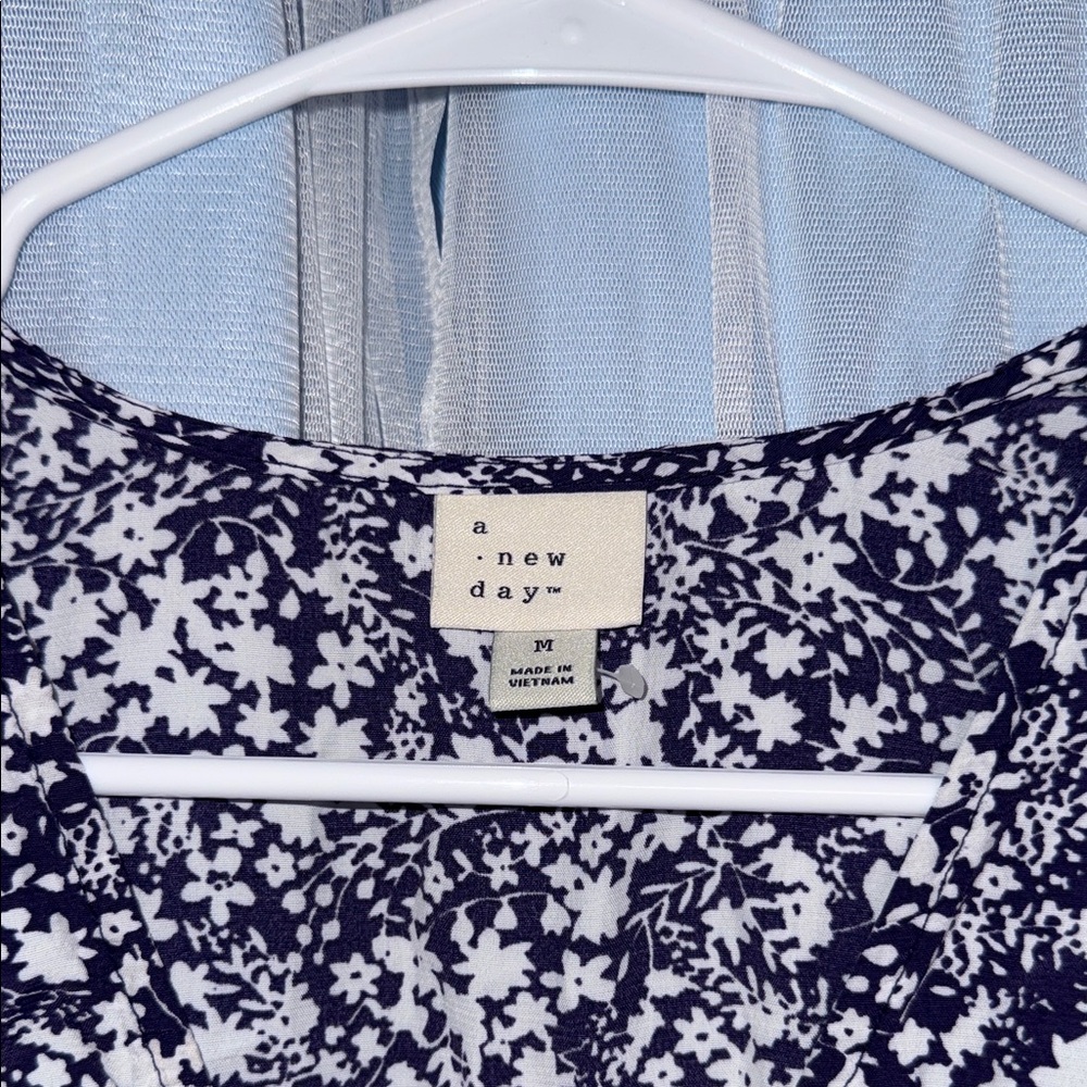 A New Day Navy and White Floral Blouse - Picture 2 of 5